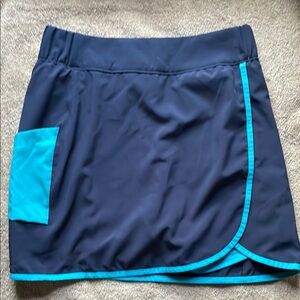 Columbia S NWT Navy/Aqua Skorts